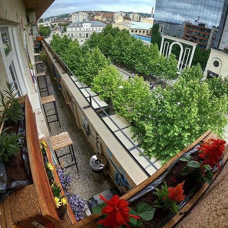 Center Apartment Приштина Экстерьер фото