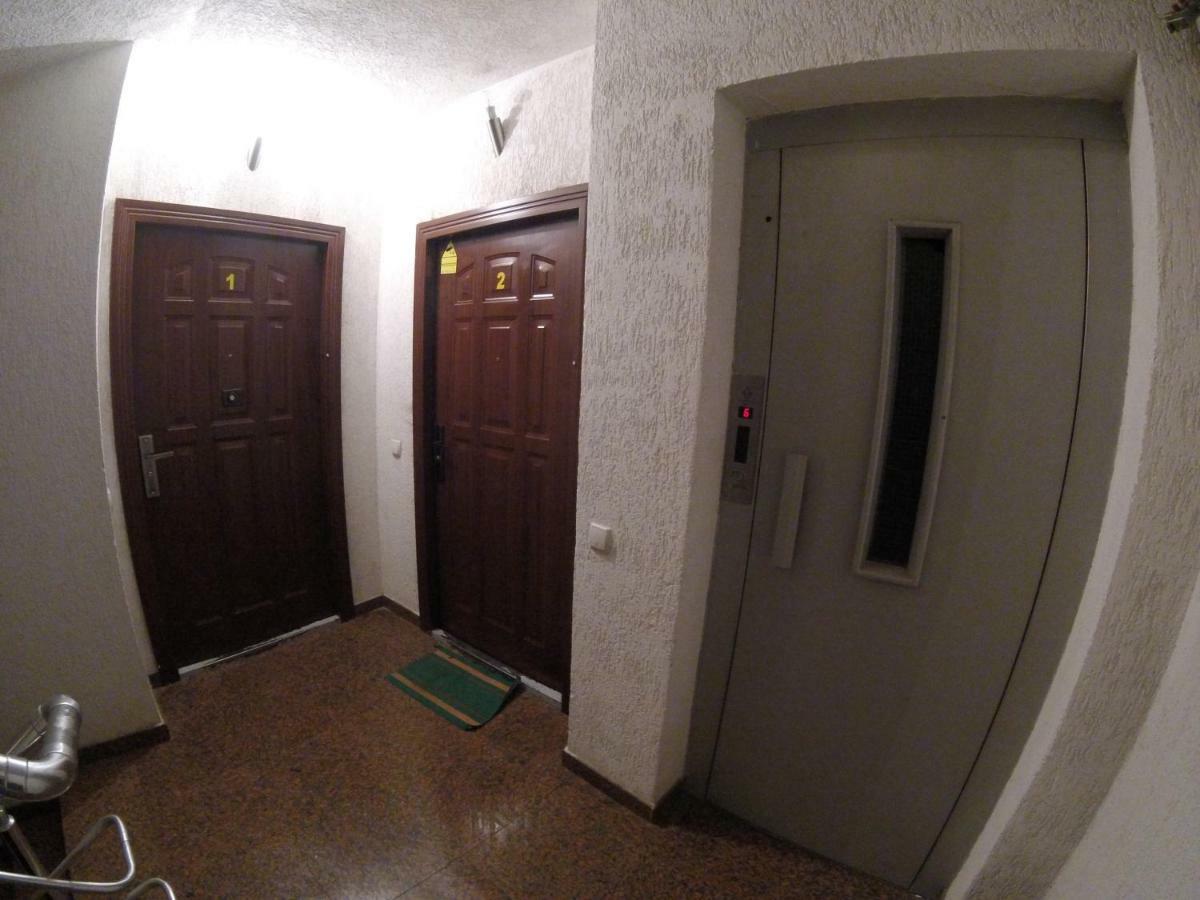 Center Apartment Приштина Экстерьер фото