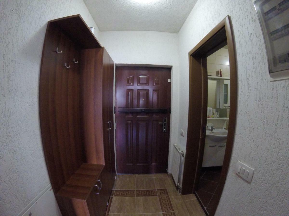 Center Apartment Приштина Экстерьер фото